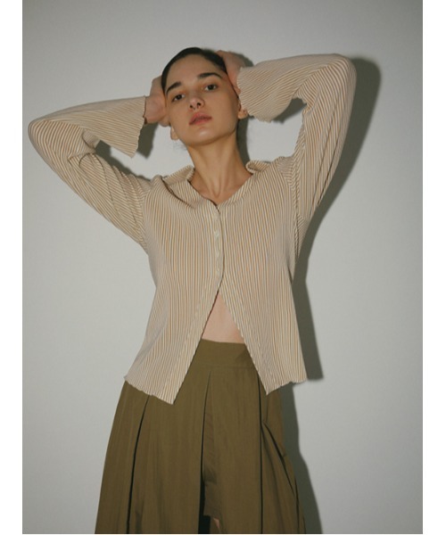 AMAIL（アマイル）の「Decorate collar shirt（シャツ/ブラウス・レディース・ベージュ/ブラウン・FREE）」の2枚目の写真