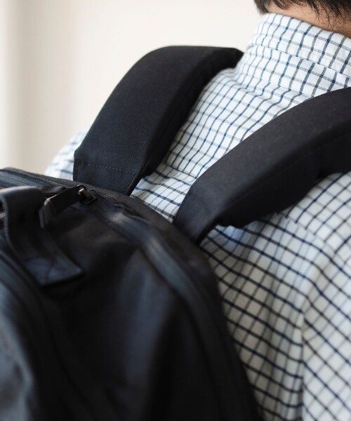 PORTER CLASSIC(ポータークラシック)の「PORTER CLASSIC / ニュートン ビジネス リュックサック 23L(バックパック/リュック・レディース・ブラック・ONE SIZE)」の3枚目の写真