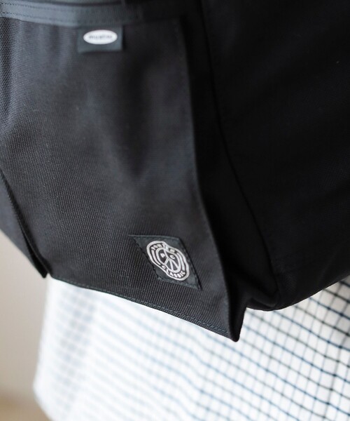 PORTER CLASSIC(ポータークラシック)の「PORTER CLASSIC / ニュートン ビジネス リュックサック 23L(バックパック/リュック・レディース・ブラック・ONE SIZE)」の7枚目の写真