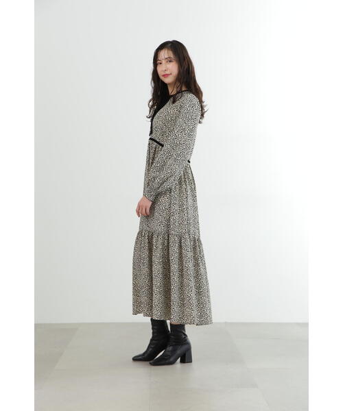 JILL STUART（ジルスチュアート）の「◆モノトーンフラワーワンピース（ワンピース・レディース・ブラック/レッド・2/4）」の5枚目の写真