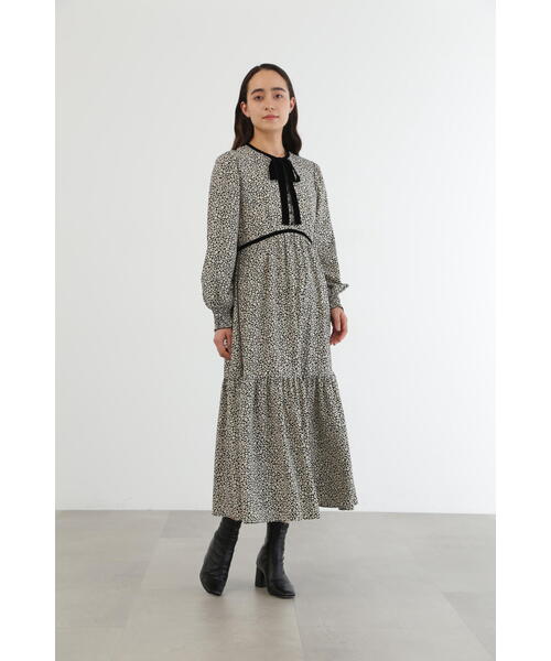 JILL STUART（ジルスチュアート）の「◆モノトーンフラワーワンピース（ワンピース・レディース・ブラック/レッド・2/4）」の6枚目の写真