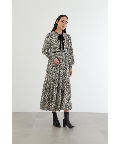 JILL STUART（ジルスチュアート）の「◆モノトーンフラワーワンピース（ワンピース・レディース・ブラック/レッド・2/4）」の7枚目の写真