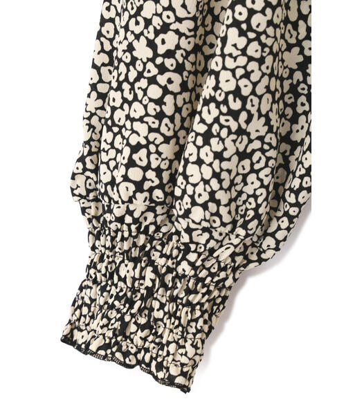 JILL STUART（ジルスチュアート）の「◆モノトーンフラワーワンピース（ワンピース・レディース・ブラック/レッド・2/4）」の18枚目の写真