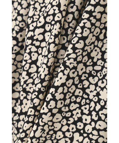 JILL STUART（ジルスチュアート）の「◆モノトーンフラワーワンピース（ワンピース・レディース・ブラック/レッド・2/4）」の22枚目の写真