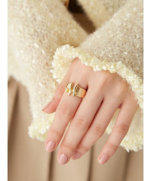 LILY BROWN（リリーブラウン）の「イニシャルリング（リング・レディース・シルバー系1/シルバー系2/シルバー系3/シルバー系4/シルバー系5/ゴールド系1/ゴールド系2/ゴールド系3/ゴールド系4/ゴールド系5・FREE）」の19枚目の写真
