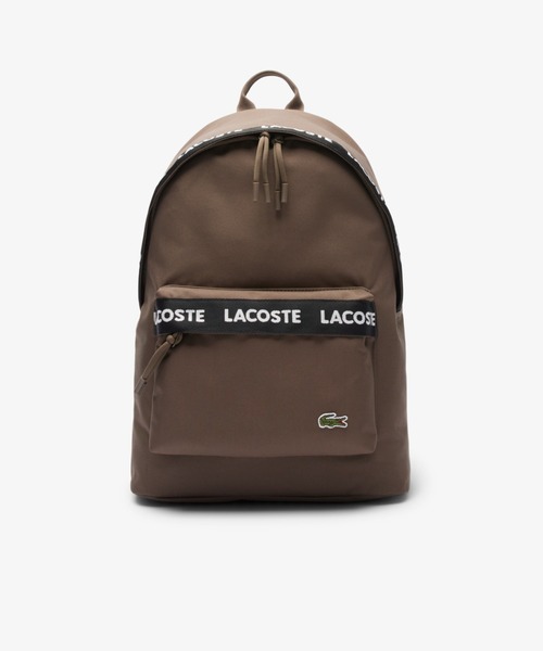 LACOSTE(ラコステ)の「ネオクロコ ロゴデイパック / バックパック / リュックサック(バックパック/リュック・メンズ・カーキ/ベージュ/ダークカーキ・FREE)」の1枚目の写真