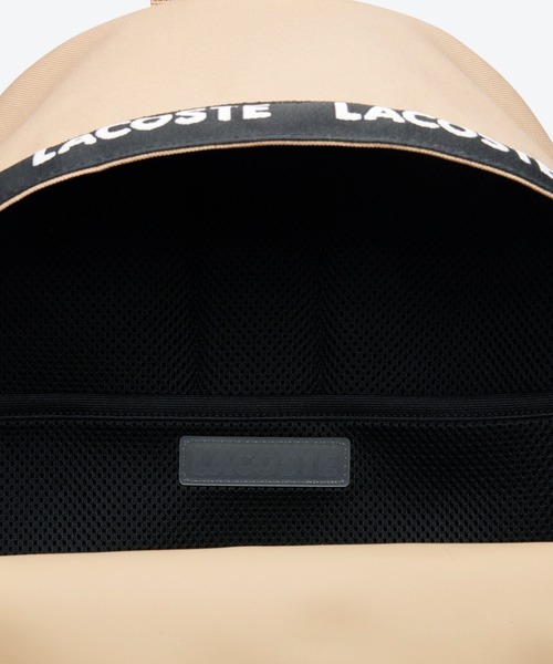 LACOSTE(ラコステ)の「ネオクロコ ロゴデイパック / バックパック / リュックサック(バックパック/リュック・メンズ・カーキ/ベージュ/ダークカーキ・FREE)」の17枚目の写真