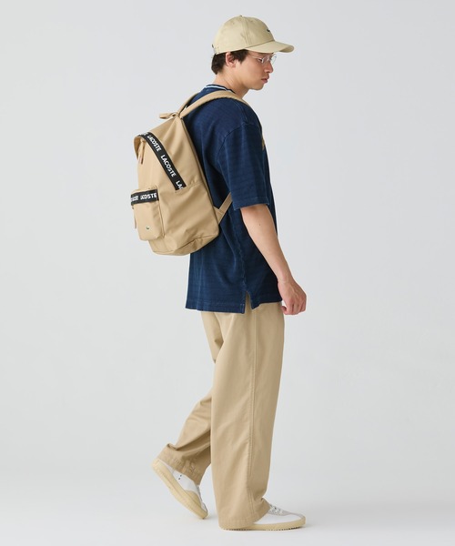 LACOSTE(ラコステ)の「ネオクロコ ロゴデイパック / バックパック / リュックサック(バックパック/リュック・メンズ・カーキ/ベージュ/ダークカーキ・FREE)」の9枚目の写真