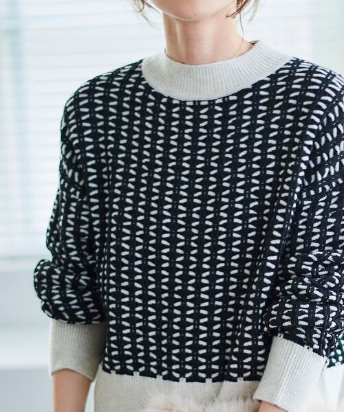 le.coeur blanc（ルクールブラン）の「交差編みバイカラーニットプルオーバー（ニット/セーター・レディース・ベージュ系その他2/ブラック系その他・38）」の13枚目の写真