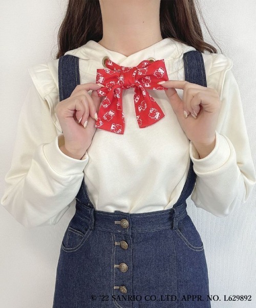 F i.n.t(フィント)の「スカーフ付きスウェットパーカー/ハローキティ/fint フィント(パーカー・レディース・アイボリー・FREE)」の5枚目の写真