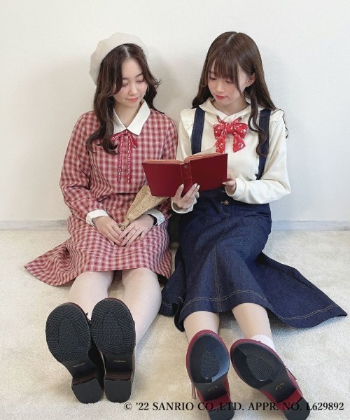 F i.n.t(フィント)の「スカーフ付きスウェットパーカー/ハローキティ/fint フィント(パーカー・レディース・アイボリー・FREE)」の18枚目の写真