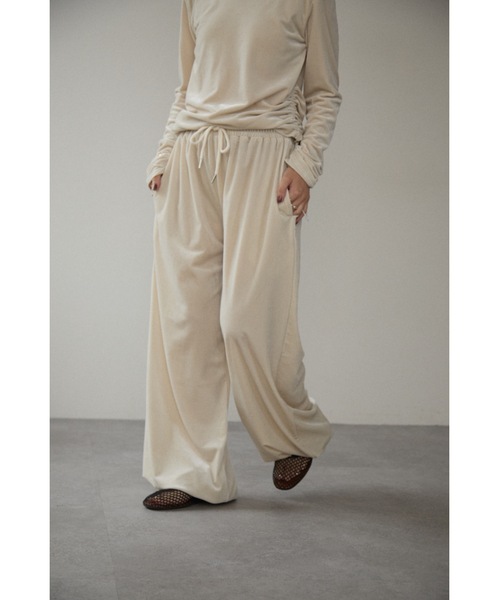 DRWCYS（ドロシーズ）の「ベロア2wayパンツ（スウェットパンツ・レディース・ブラック/オフホワイト・FREE）」の20枚目の写真