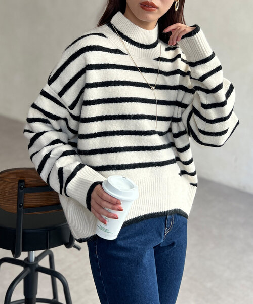 Chez toi(シェトワ)の「BACKスリットハイネックプルオーバー(ニット/セーター・レディース・グレー/ブルー/オフホワイト/アイボリー・FREE)」の5枚目の写真