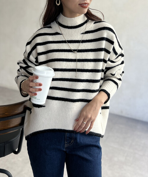 Chez toi(シェトワ)の「BACKスリットハイネックプルオーバー(ニット/セーター・レディース・グレー/ブルー/オフホワイト/アイボリー・FREE)」の7枚目の写真