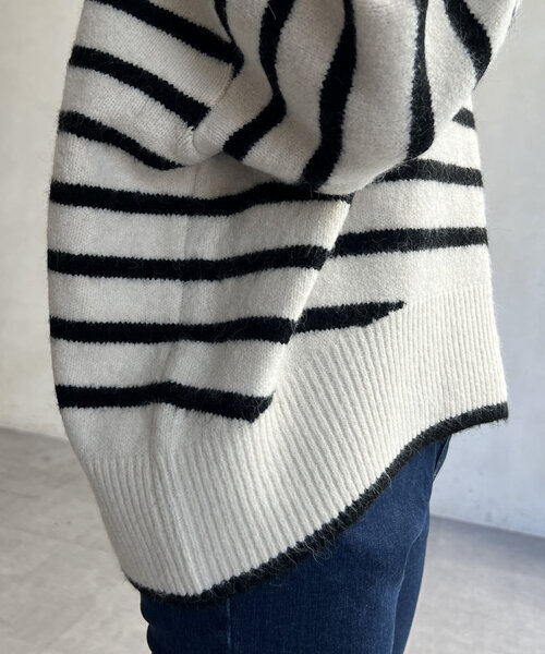 セール】BACKスリットハイネックプルオーバー（ニット/セーター