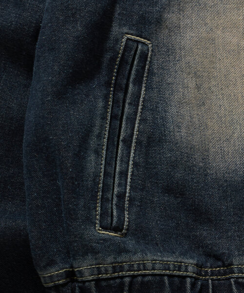 WHO'S WHO gallery（フーズフーギャラリー）の「ヴィンテージライクデニムフードブルゾン（ブルゾン・レディース・ネイビー/ブラック・FREE）」の12枚目の写真