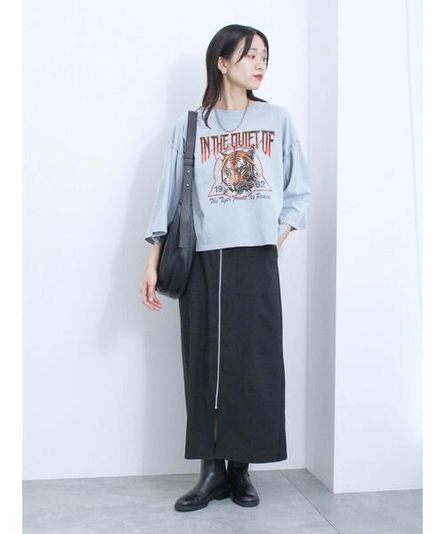 Samansa Mos2 blue（サマンサモスモスブルー）の「フレア袖プルオーバー（Tシャツ/カットソー・レディース・チャコールグレー/ブルー/シルバーグレー・F）」の18枚目の写真