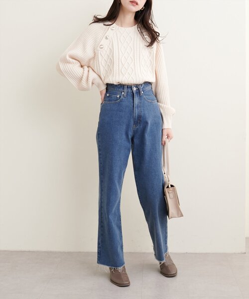 natural couture(ナチュラルクチュール)の「釦デザインケーブルニット(ニット/セーター・レディース・モカ/ネイビー/ボルドー/ブラウン/オフホワイト/チャコールグレー・FREE)」の12枚目の写真