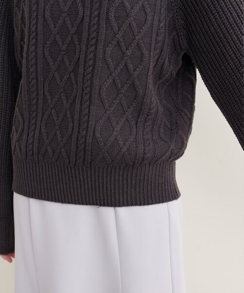 natural couture(ナチュラルクチュール)の「釦デザインケーブルニット(ニット/セーター・レディース・モカ/ネイビー/ボルドー/ブラウン/オフホワイト/チャコールグレー・FREE)」の22枚目の写真