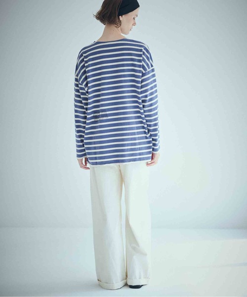 SEA(シー)の「SEA グラフィティ バスクシャツ(Tシャツ/カットソー・レディース・ブルー/ブラック/レッド・ONE SIZE)」の7枚目の写真