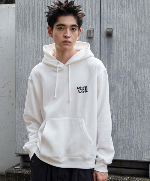 WEGO(ウィゴー)の「WEGO/リラックスフィットグラフィックパーカー(パーカー・メンズ・ホワイト/杢グレー/ブラック/ブラウン/グリーン・SMALL/MEDIUM/LARGE)」の9枚目の写真