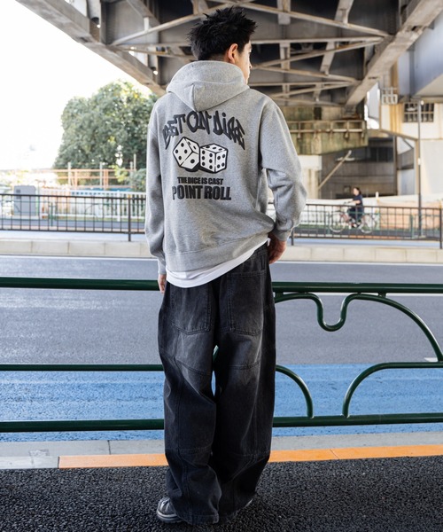 WEGO(ウィゴー)の「WEGO/リラックスフィットグラフィックパーカー(パーカー・メンズ・ホワイト/杢グレー/ブラック/ブラウン/グリーン・SMALL/MEDIUM/LARGE)」の17枚目の写真