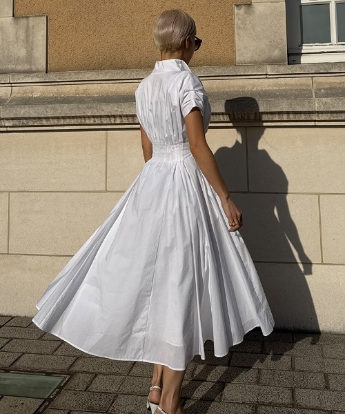 JENNE（ジェンヌ）の「コットンエアリータックワンピース（ワンピース・レディース・ホワイト/ネイビー/イエロー・SMALL/MEDIUM/LARGE）」の19枚目の写真