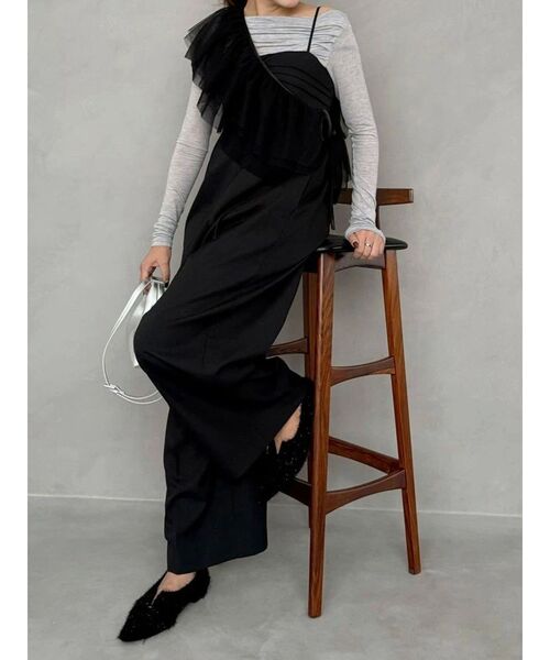 OUNNOUN（オウンノウン）の「【OUNNOUN】ワイドレッグオールインワン（つなぎ/オールインワン・レディース・ベビーピンク/ブラック/ライトグレー・MEDIUM/SMALL）」の4枚目の写真