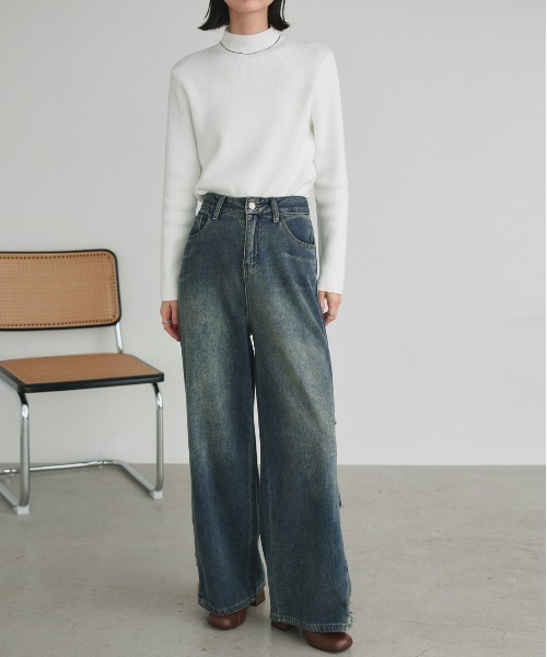 ad thie(アドティエ)の「サイドダメージ ワイドデニム(デニムパンツ・レディース・ブルー・SMALL/MEDIUM)」の9枚目の写真