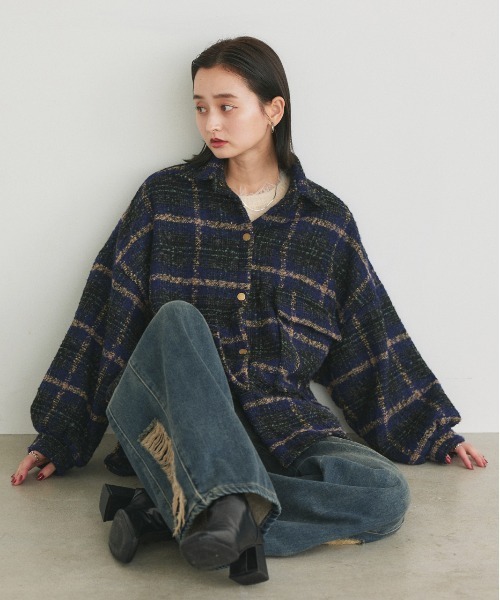 ad thie(アドティエ)の「サイドダメージ ワイドデニム(デニムパンツ・レディース・ブルー・SMALL/MEDIUM)」の17枚目の写真