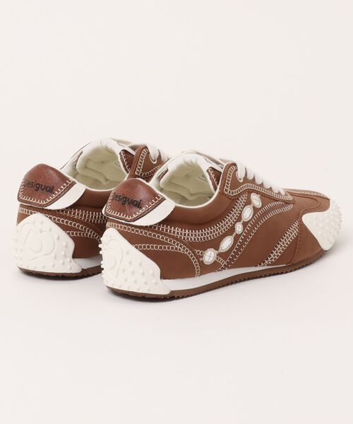 Desigual(デシグアル)の「RETROSNEAKERWESTERN PUスニーカーローカット ブラウン(スニーカー・レディース・ブラウン・36/37/38/39/40/41)」の2枚目の写真