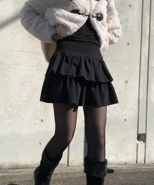 anyonemore（エニワンモア）の「ティアードコーデュロイミニスカート（スカート・レディース・ブラック/クリーム・SMALL/MEDIUM）」の5枚目の写真