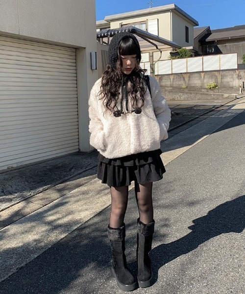 anyonemore（エニワンモア）の「ティアードコーデュロイミニスカート（スカート・レディース・ブラック/クリーム・SMALL/MEDIUM）」の13枚目の写真