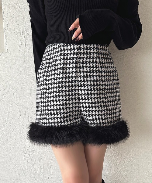 apres jour（アプレジュール）の「フェイクファー付きショートパンツ【ZOZOTOWN限定アイテム】（その他パンツ・レディース・ブラック系その他/ブラック/ブラウン系その他/ボルドー・X-LARGE/フリー）」の2枚目の写真