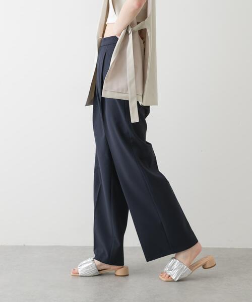 SENSE OF PLACE by URBAN RESEARCH（センスオブプレイスバイアーバンリサーチ）の「センタープレスストレートパンツ（その他パンツ・レディース・ブラック/グレー/ネイビー/チェック・TALL/MEDIUM/SMALL/LARGE/X-SMALL）」の11枚目の写真