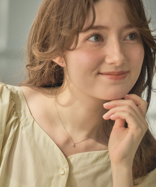 Jolie Toujours(ジョリトゥジュール)の「【金属アレルギー軽減】〈silver925〉クローバーピアス(ピアス(両耳用)・レディース・シルバー・FREE)」の6枚目の写真