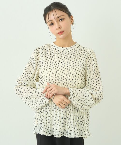 earth music&ecology（アースミュージックアンドエコロジー）の「マジョリカプリーツブラウス（シャツ/ブラウス・レディース・アイボリー/その他14/ネイビー/ミント/ピンク・FREE）」の19枚目の写真