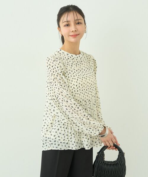 earth music&ecology（アースミュージックアンドエコロジー）の「マジョリカプリーツブラウス（シャツ/ブラウス・レディース・アイボリー/その他14/ネイビー/ミント/ピンク・FREE）」の21枚目の写真