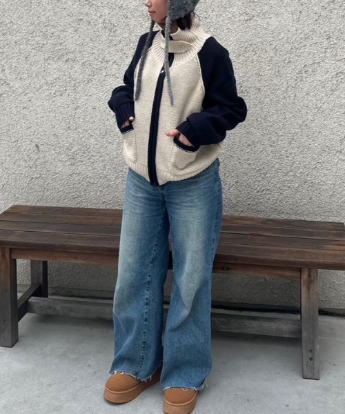 nemne store(ネンネストア)の「ラグランドライバーズニット(ニット/セーター・レディース・ネイビー/グレー系・SMALL/MEDIUM)」の3枚目の写真