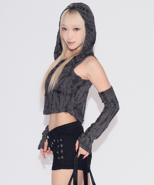tinkerend(ティンカーエンド)の「Sleeveless Damage Hoodie / スリーブレスダメージフーディー(Tシャツ/カットソー・レディース・ブラック/グレー・FREE)」の1枚目の写真