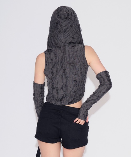 tinkerend(ティンカーエンド)の「Sleeveless Damage Hoodie / スリーブレスダメージフーディー(Tシャツ/カットソー・レディース・ブラック/グレー・FREE)」の8枚目の写真