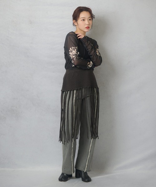 Lull（ルル）の「【Lull / ルル】フラワープリントシアースキントップス（Tシャツ/カットソー・レディース・ベージュ/ブラック・ONESIZE）」の10枚目の写真