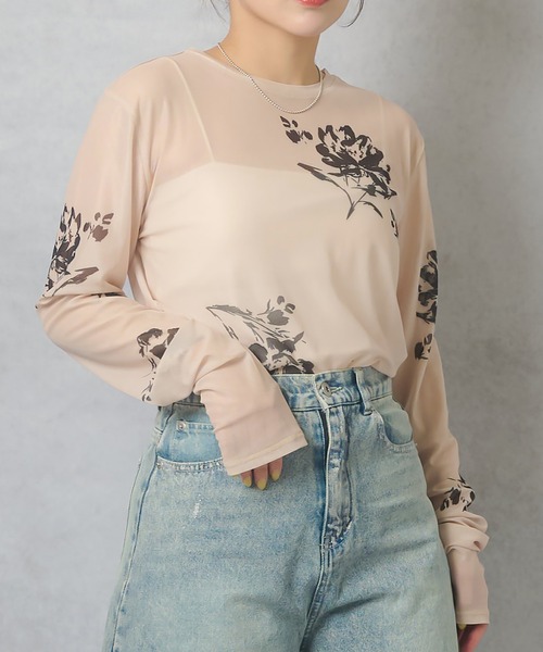 Lull（ルル）の「【Lull / ルル】フラワープリントシアースキントップス（Tシャツ/カットソー・レディース・ベージュ/ブラック・ONESIZE）」の17枚目の写真