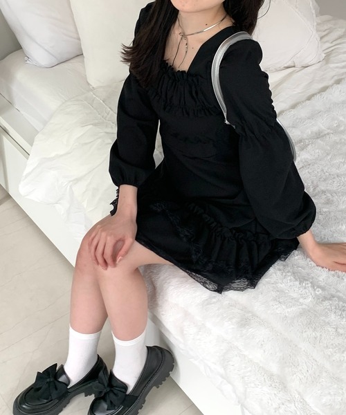 ブラックパフスリーブミニワンピースお値下げ可能 ザラ ZARA 柔らかフェイクレザー パフスリーブ ミニワンピース