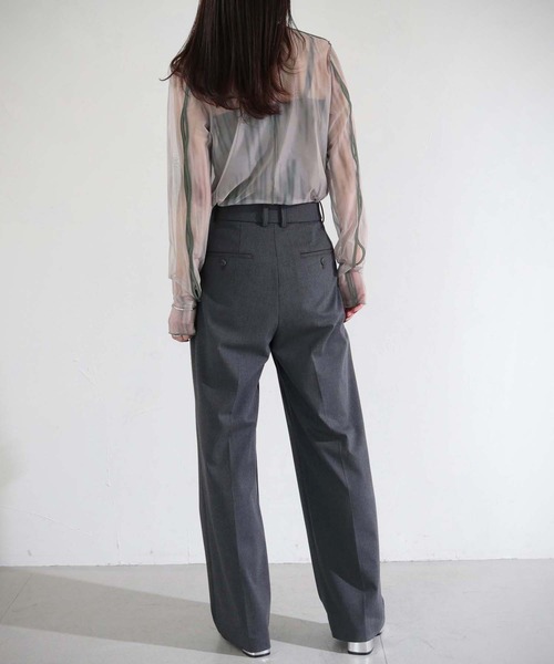 cheriella(シェリエラ)の「【cheriella】前後2WAYウェーブホールマーブルシアートップス 2-WAY WAVE HOLE MARBLE SHEER TOPS(Tシャツ/カットソー・レディース・チャコールグレー/ブルー/カーキ/ワイン/グリーン/ベージュ/パープル・M)」の16枚目の写真