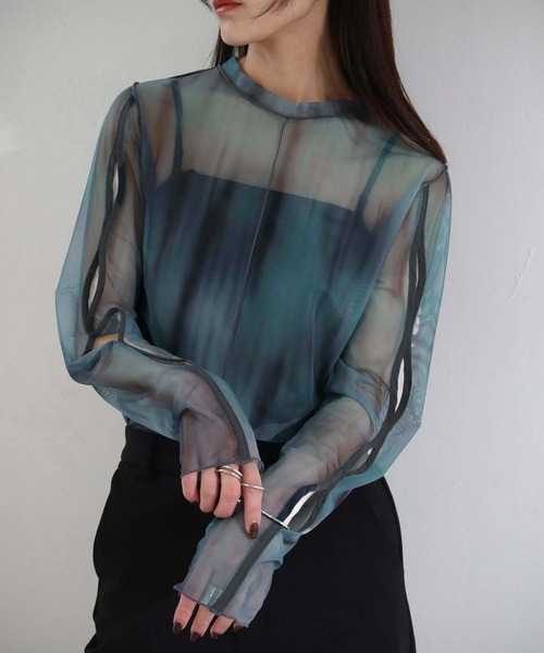 cheriella(シェリエラ)の「【cheriella】前後2WAYウェーブホールマーブルシアートップス 2-WAY WAVE HOLE MARBLE SHEER TOPS(Tシャツ/カットソー・レディース・チャコールグレー/ブルー/カーキ/ワイン/グリーン/ベージュ/パープル・M)」の22枚目の写真