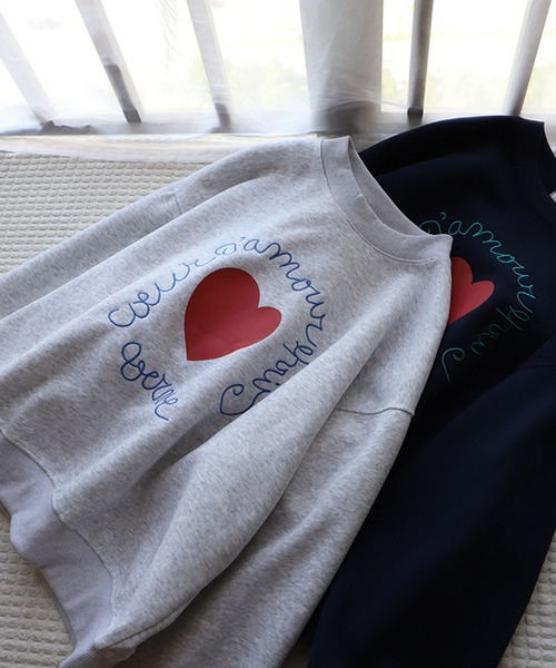 BENDER TOKYO(ベンダートウキョウ)の「ハートモチーフ ロゴプリント クルーネック スウェット(スウェット・レディース・ネイビー/オフホワイト/アッシュ/グレー・S/M/L)」の6枚目の写真