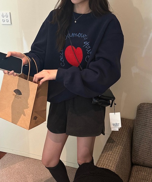 BENDER TOKYO(ベンダートウキョウ)の「ハートモチーフ ロゴプリント クルーネック スウェット(スウェット・レディース・ネイビー/オフホワイト/アッシュ/グレー・S/M/L)」の13枚目の写真