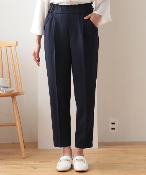 aquagarage(アクアガレージ)の「センタープレステーパードパンツ(その他パンツ・レディース・ライトグレー/ブラック/ベージュ/ネイビー/グリーン・M/L)」の5枚目の写真