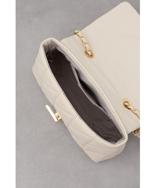 AZUL by moussy（アズールバイマウジー）の「フェイクレザーキルティングバッグ（ショルダーバッグ・レディース・シルバー系その他/ブラック/グレイッシュベージュ・FREE）」の21枚目の写真